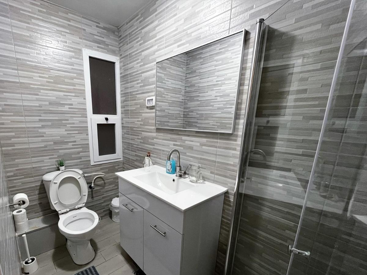 A Cozy 2Bdrm Home In Wadi-Nisnas Haifa Ngoại thất bức ảnh