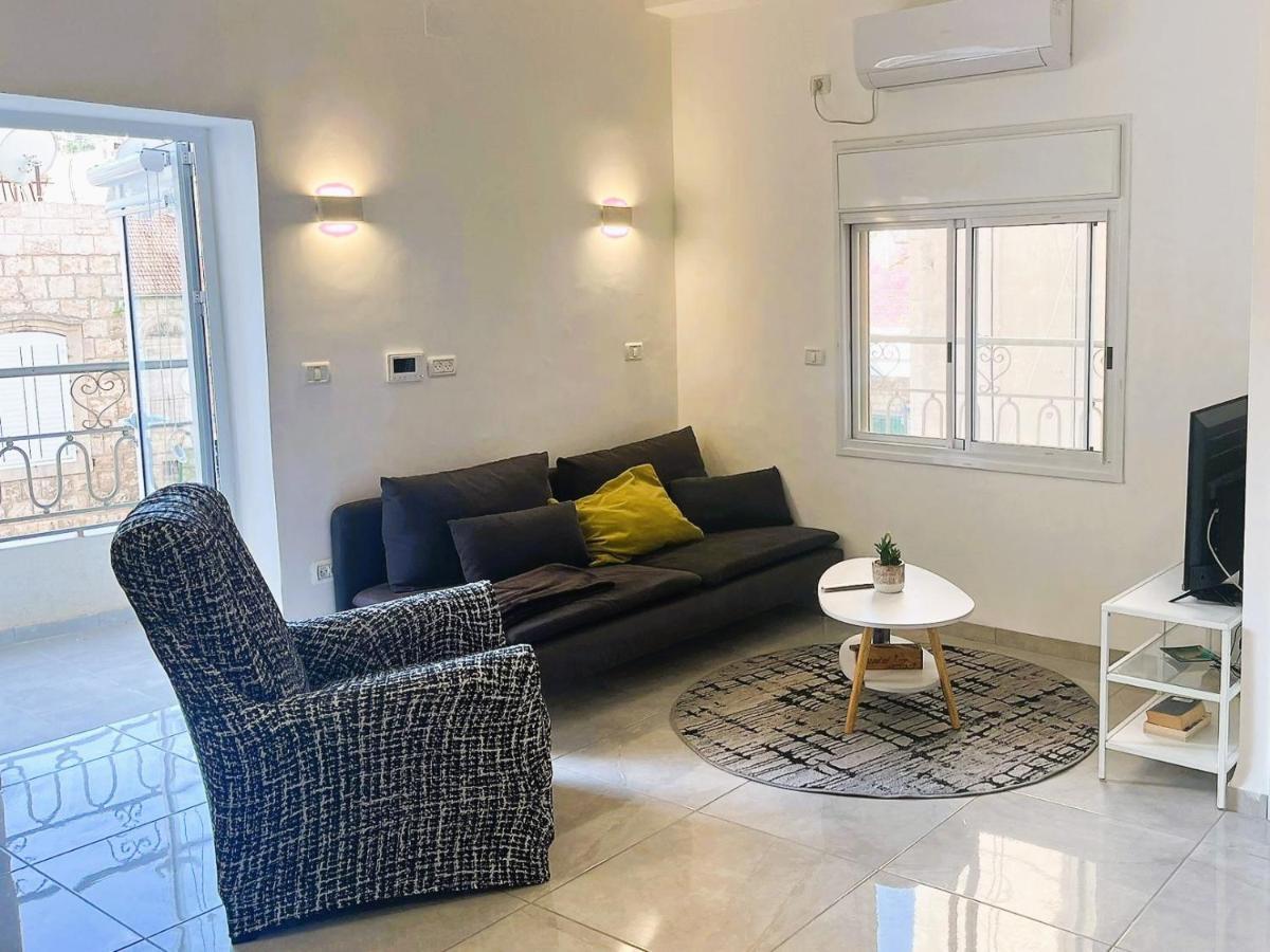A Cozy 2Bdrm Home In Wadi-Nisnas Haifa Ngoại thất bức ảnh