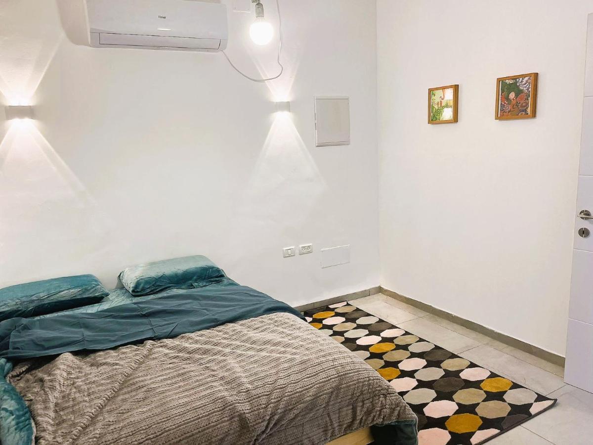 A Cozy 2Bdrm Home In Wadi-Nisnas Haifa Ngoại thất bức ảnh