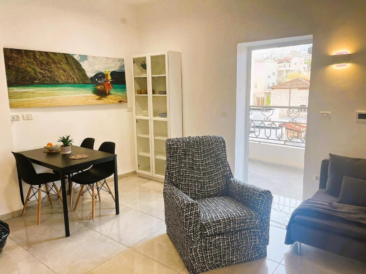 A Cozy 2Bdrm Home In Wadi-Nisnas Haifa Ngoại thất bức ảnh